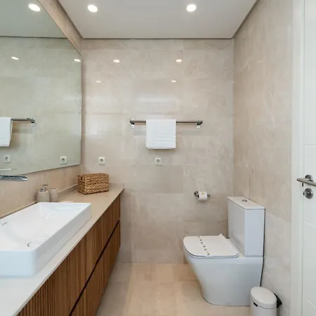 Exclusive Penthouse Near Lagoon Estepona